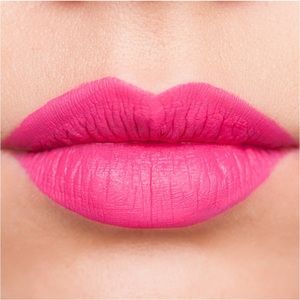ONLY TWO IN STOCK | JEFFREE STAR
Velour Liquid Lipstick (PROM NIGHT)